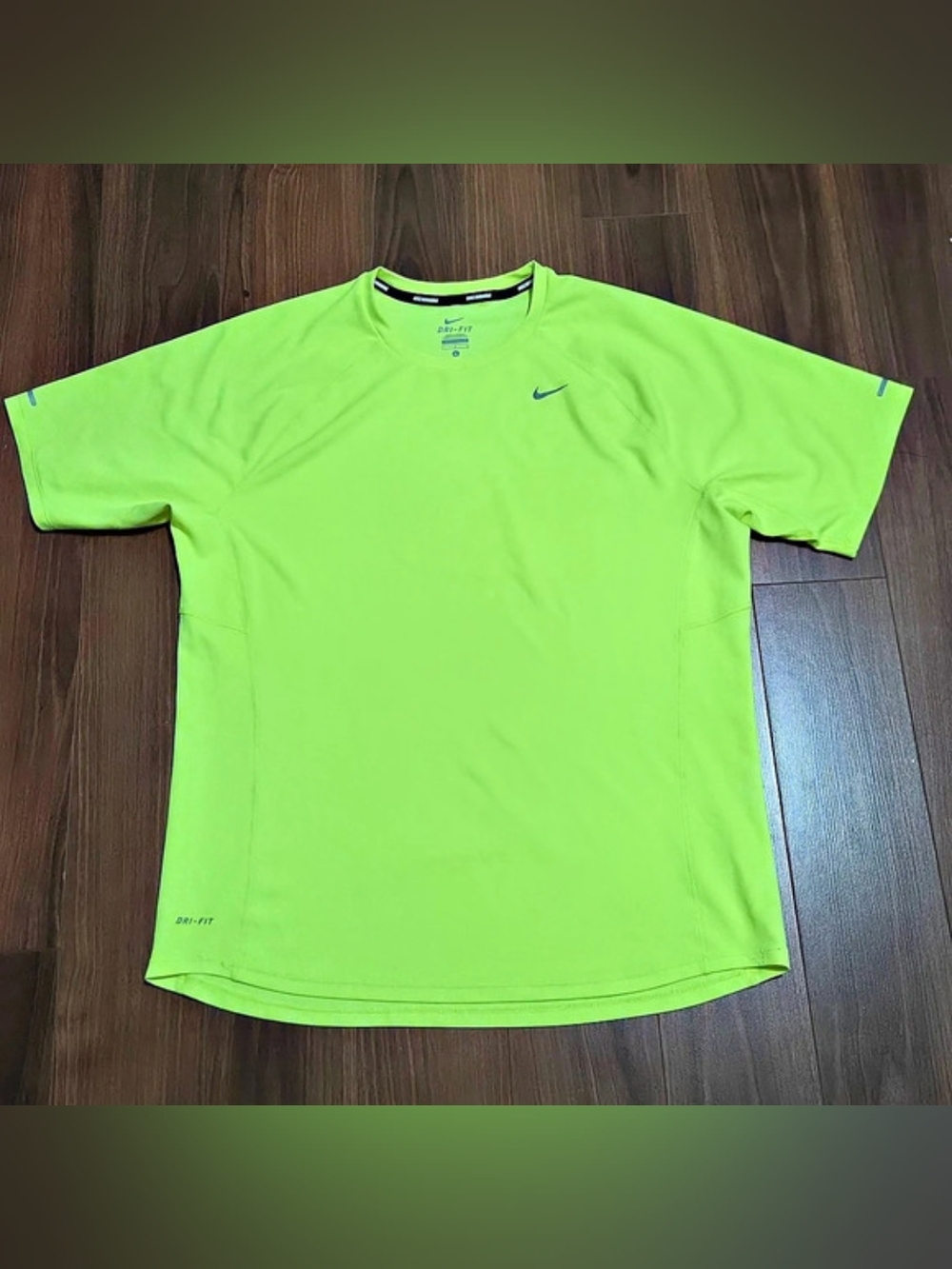 Nike Running Dri-FIT Neon Green Short Sleeve T-Shirt Green Large